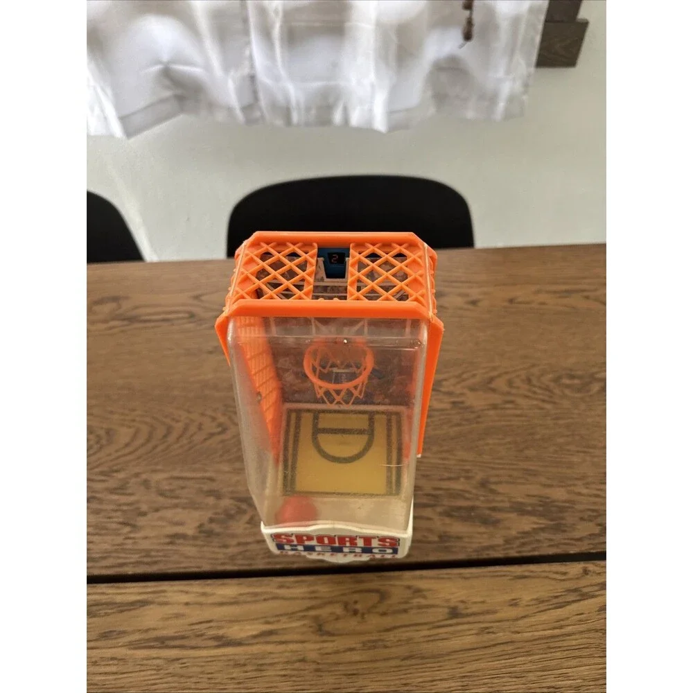 Vintage 1994 Sports Hero Sky Slam Basketball Game Works Toy NBA